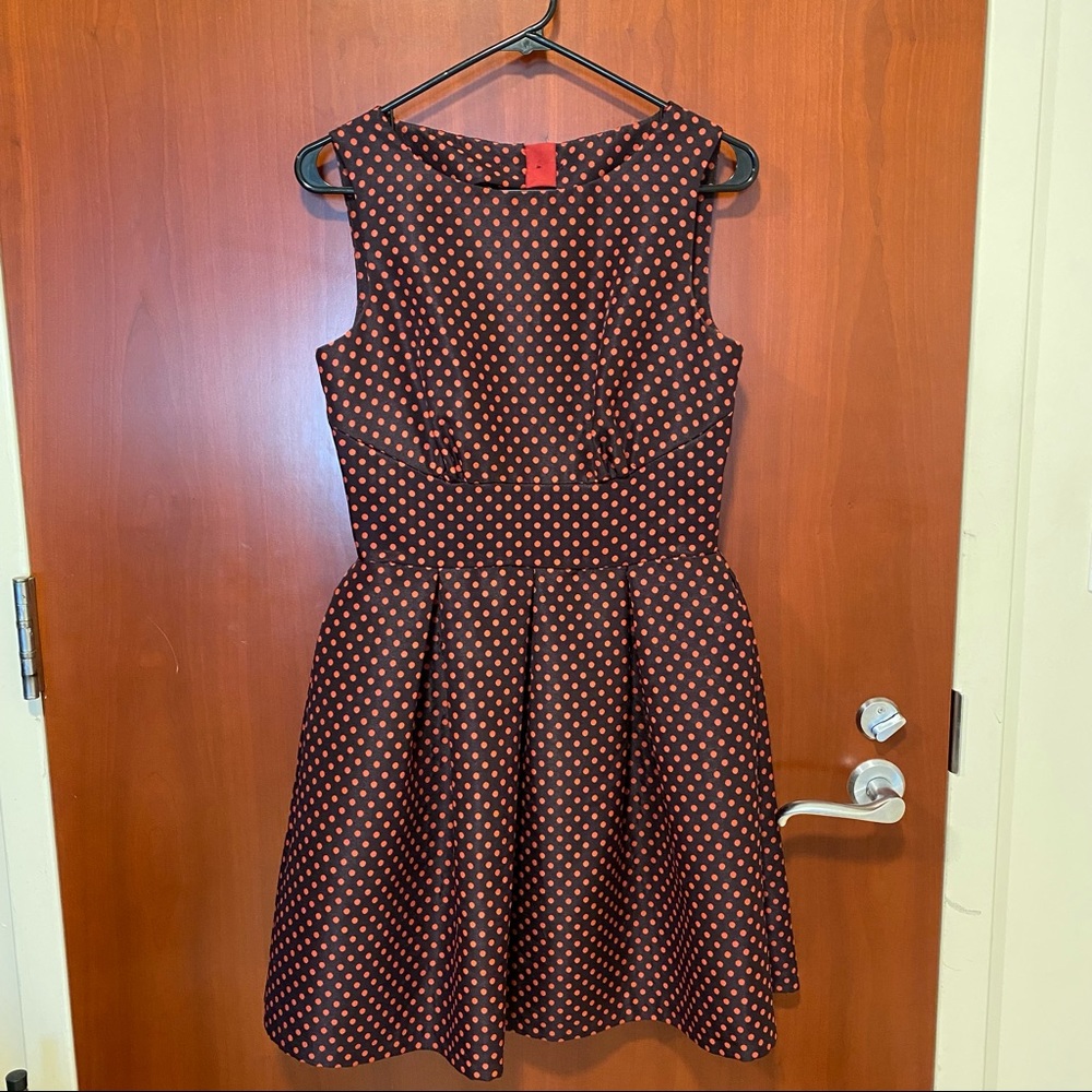 Héroines - stunning one of a kind polka dot mini with pockets!